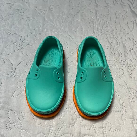 Native Howard Slip On Boat Shoes Size 6 - Picture 5 of 8